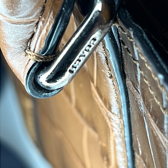 Coach Brown Metro Briefcase Croc
Embossed Leather. - Picture 16 of 16